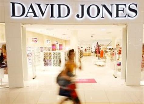 david jones closing time.